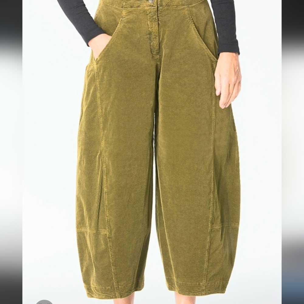 Oska Corduroy Barrel Wide Leg Pants in Dusty Mauve